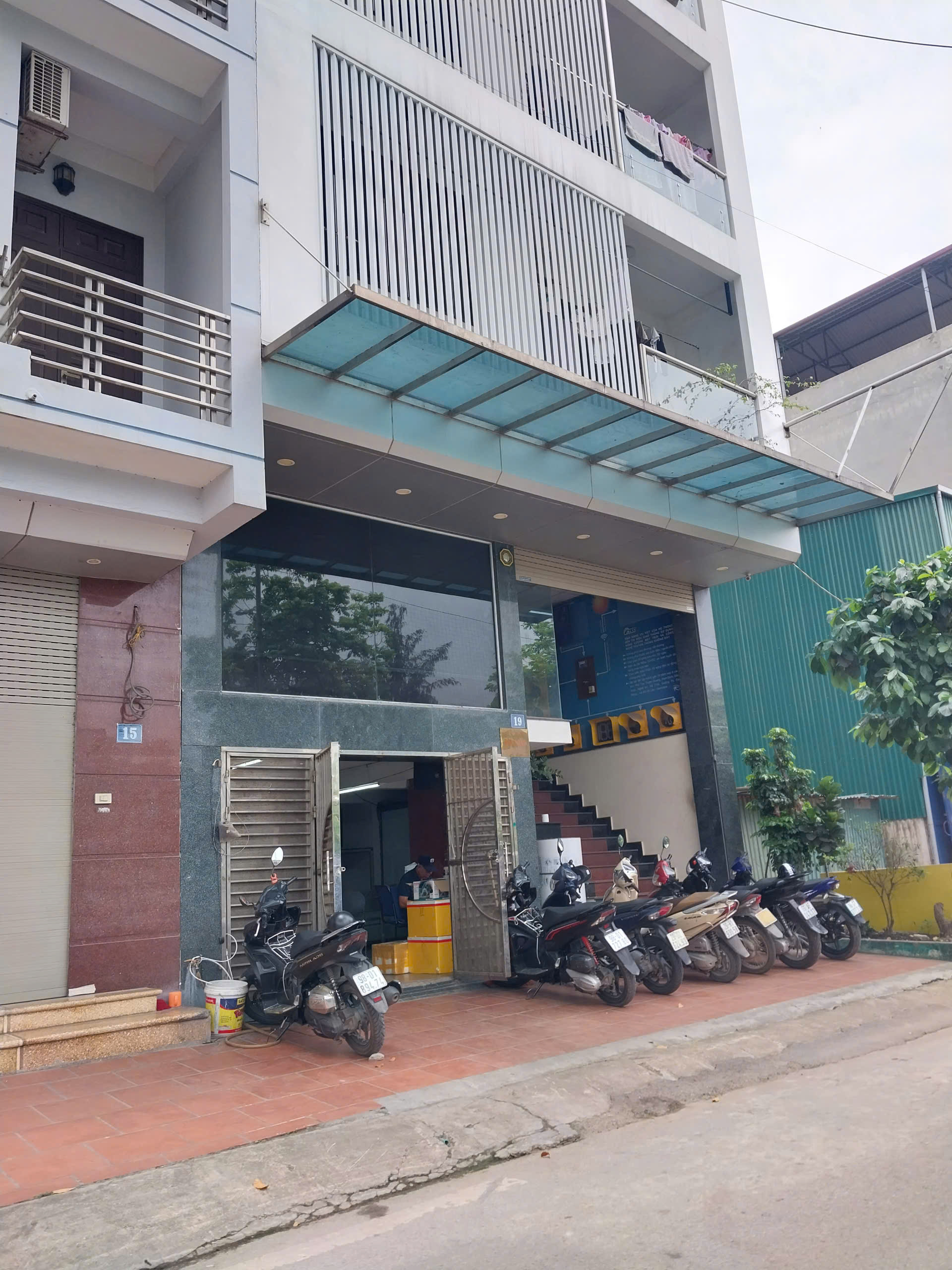 Bán PHÂN LÔ TAM TRINH 60m 6 Tầng - Ô Tô tránh đỗ, Mặt tiền Rộng vỉa hè đá bóng, Thang máy chỉ hơn 15 tỷ.
